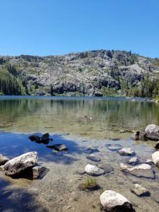 Lake Near Mt Shasta - Wilde Escape