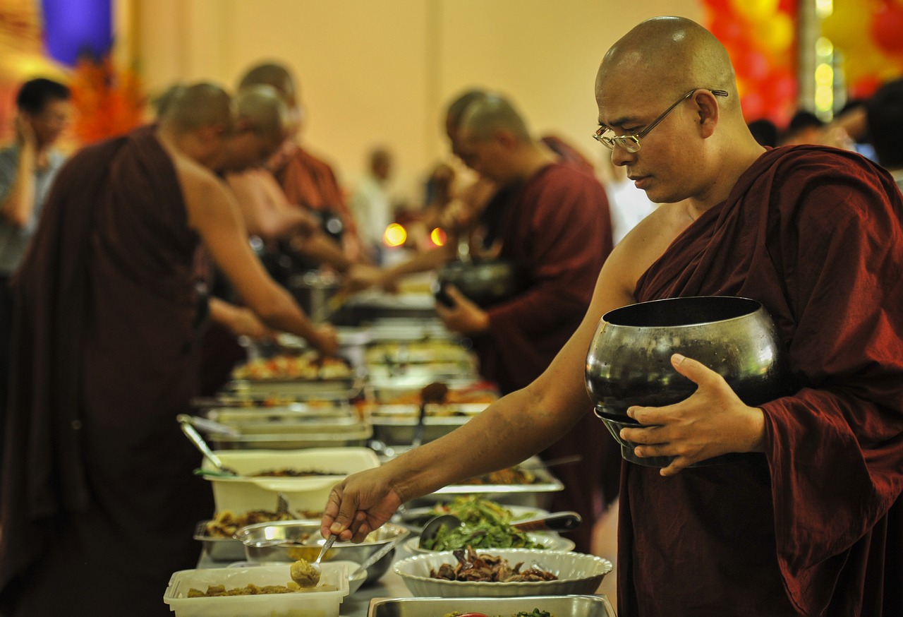 monks-serving-food