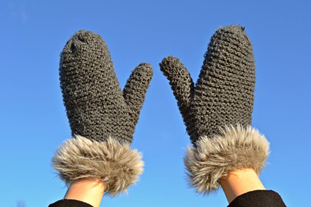 Gloves or Mittens - How Do You Choose?