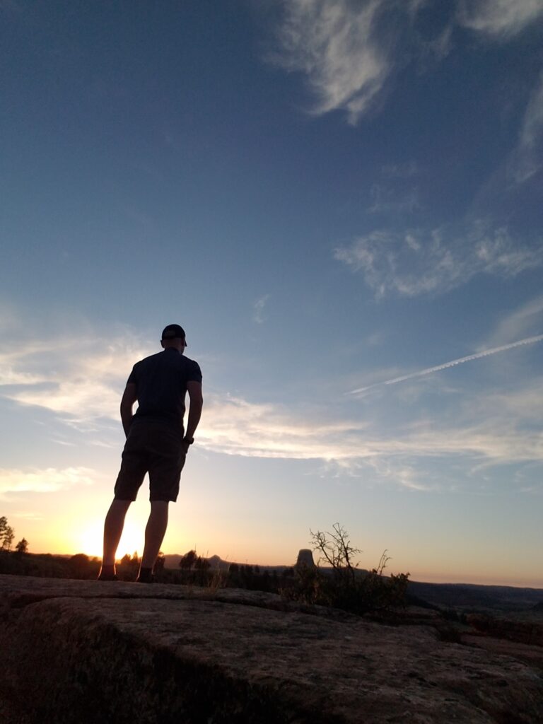 e-looking-at-devils-tower-sunset